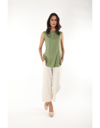Suti Women Rayon Staple Embroidered Top, Green eyes