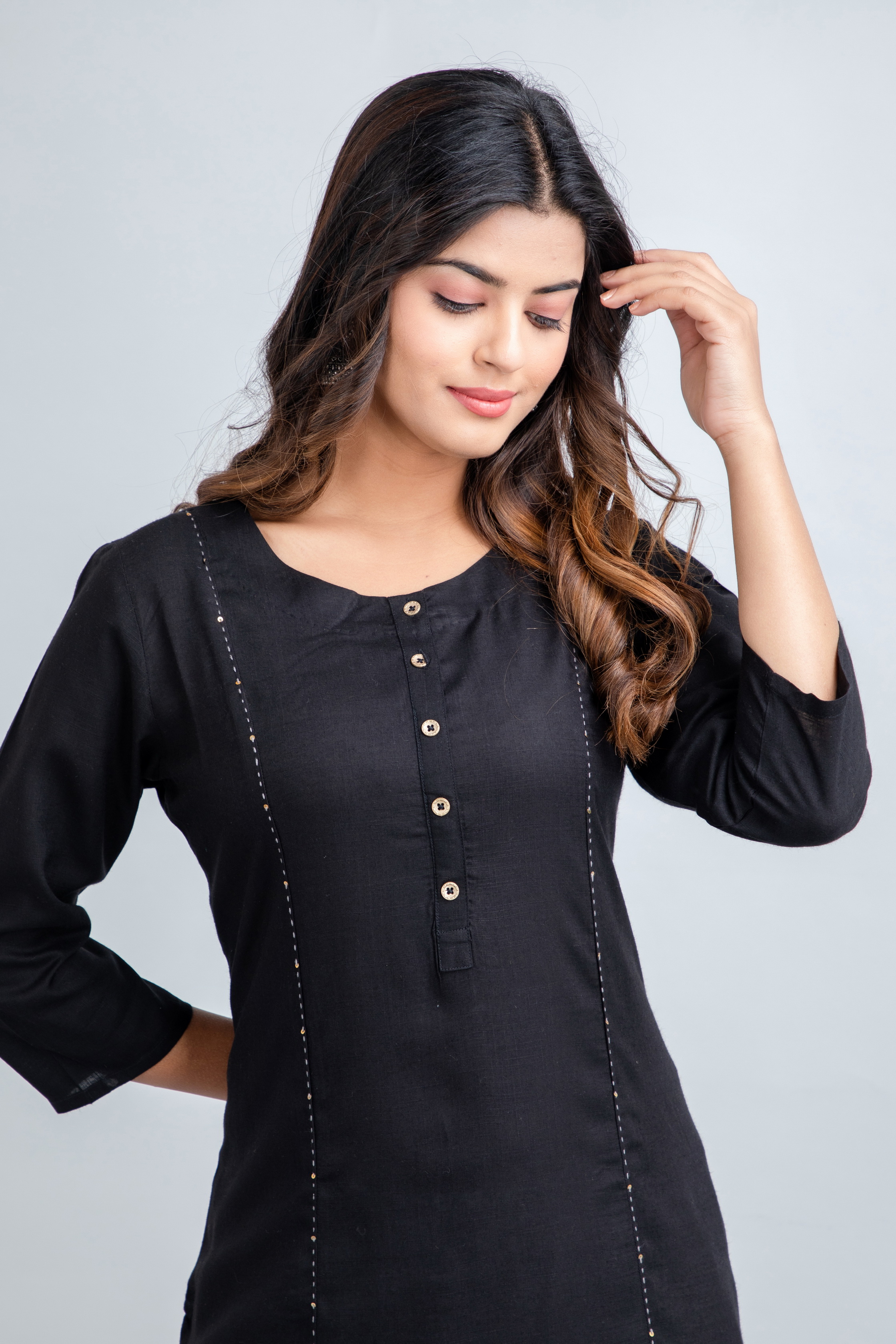 Ayaany Women's Cotton Half Sleeve Prince Cut Slim Fit Plain Solid Short  Kurti ( Black , Small ) : Amazon.in: Clothing & Accessories